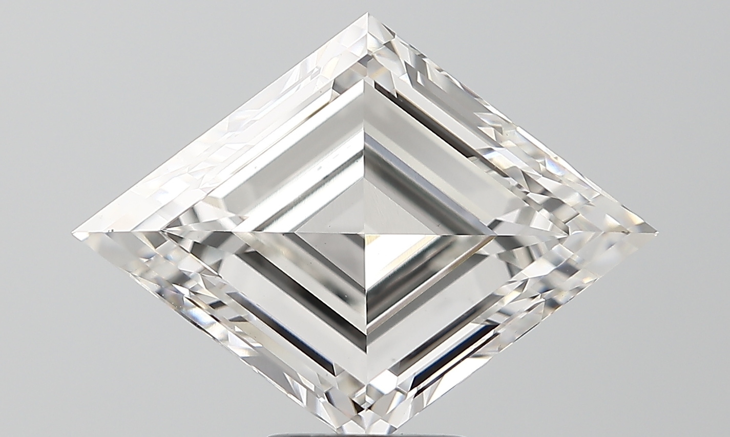 6.96ct Lozenge Cut lab-grown diamond