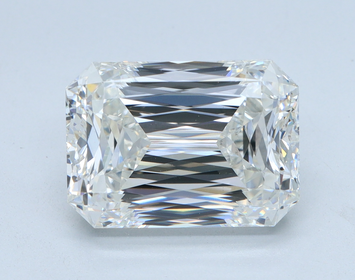 5.01ct Radiant cut lab-grown diamond, G/VVS2, 11.32mm ID