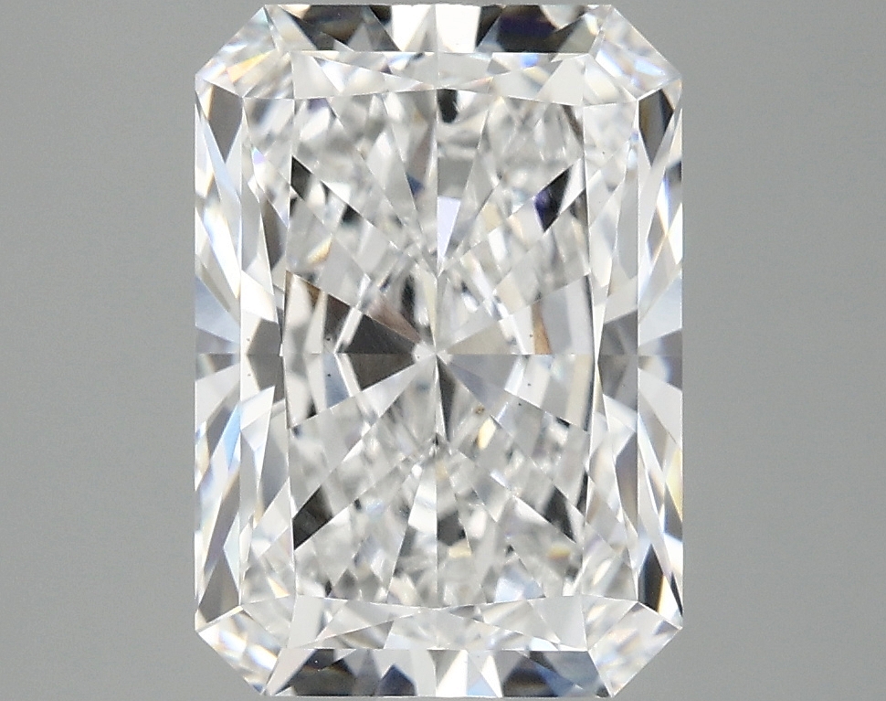 4.09ct Radiant cut lab diamond, D/VS1, 11.22mm ID