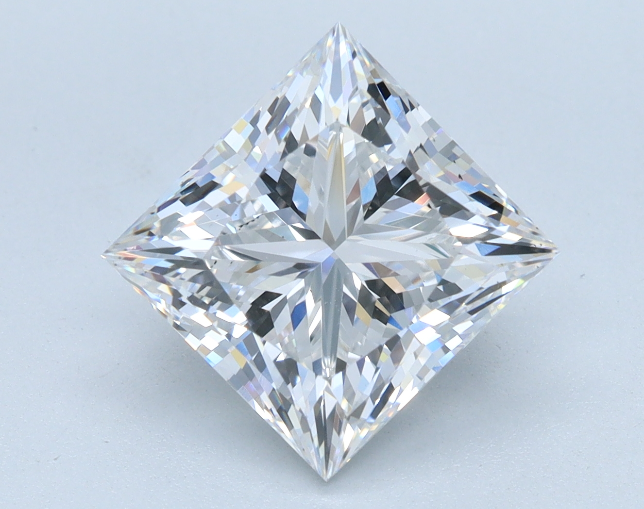 4ct Princess cut lab-grown diamond, D color, VS2 clarity, measurements 8.50mm x 8.17mm x 6.33mm