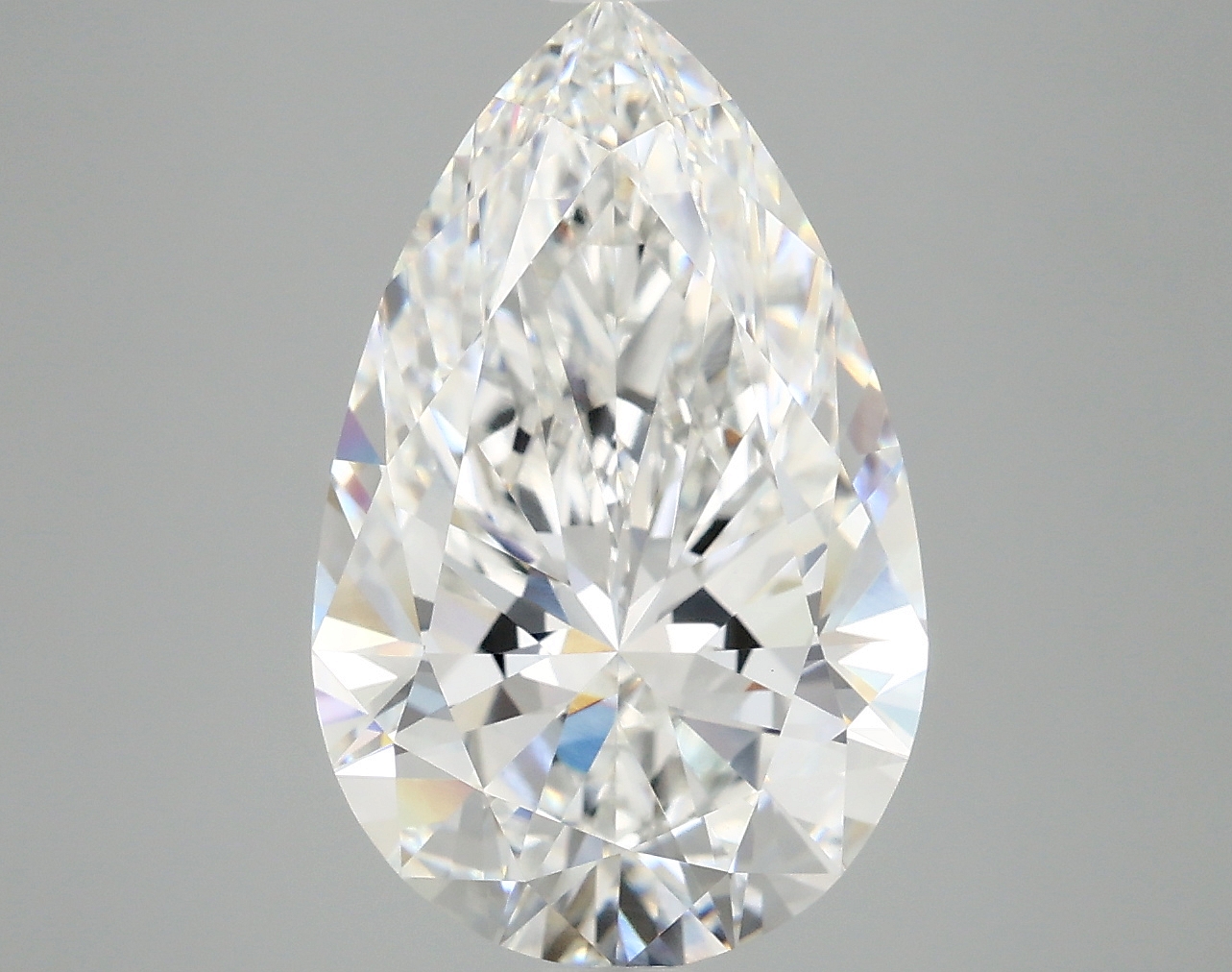 4.95ct lab-grown pear diamond, E color, VVS2 clarity, 15.37mm ID