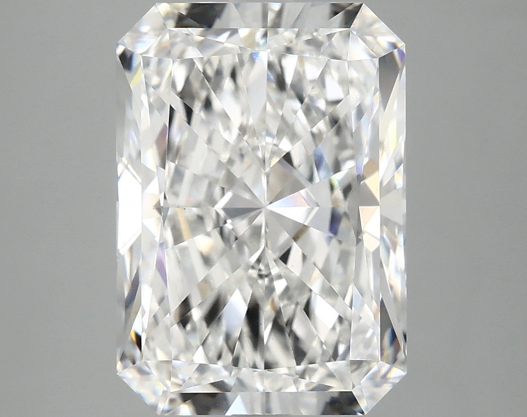 4.91ct Radiant cut lab diamond, E/VS1, 11.94x8.39x5.70mm