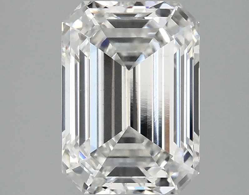 2.59ct lab-grown emerald diamond, E color, VS2 clarity, 9.19mm ID