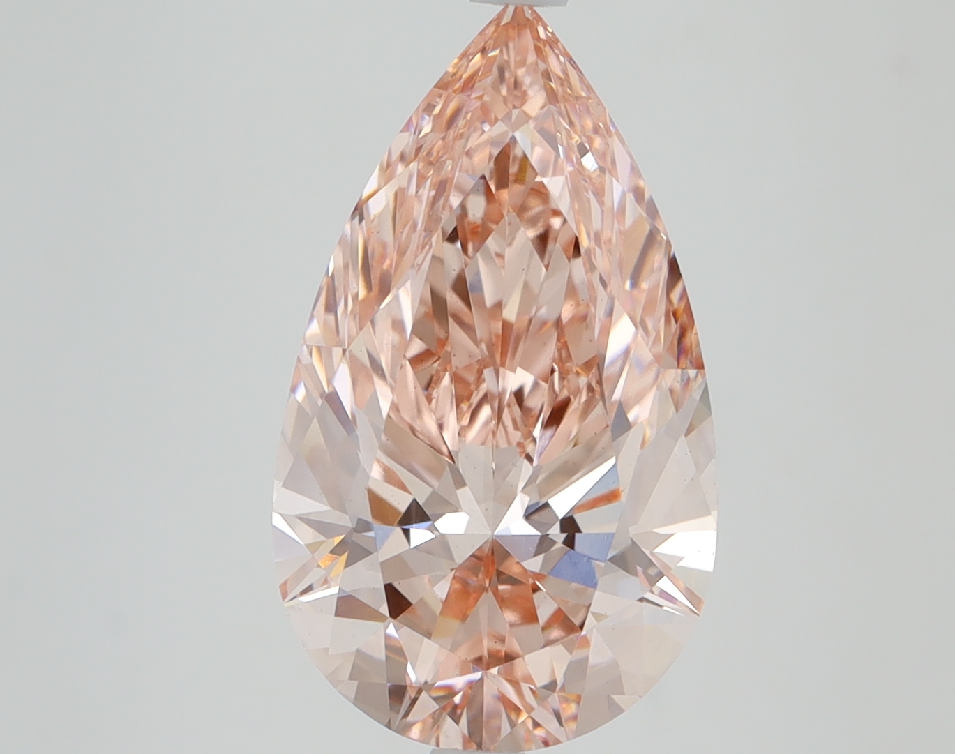 4.08ct pear-cut lab-grown diamond, brownish pink color, VS1 clarity, measurements: 15.02 x 8.78 x 5.39 mm