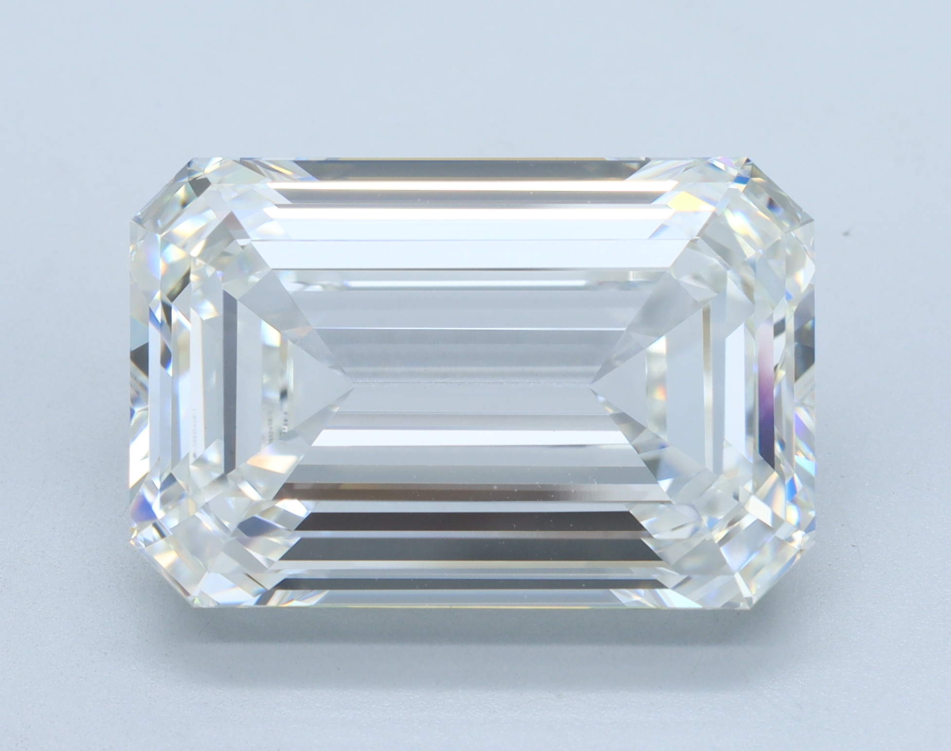 15.05ct lab-grown emerald diamond, E/VVS2, 17.03mm ID
