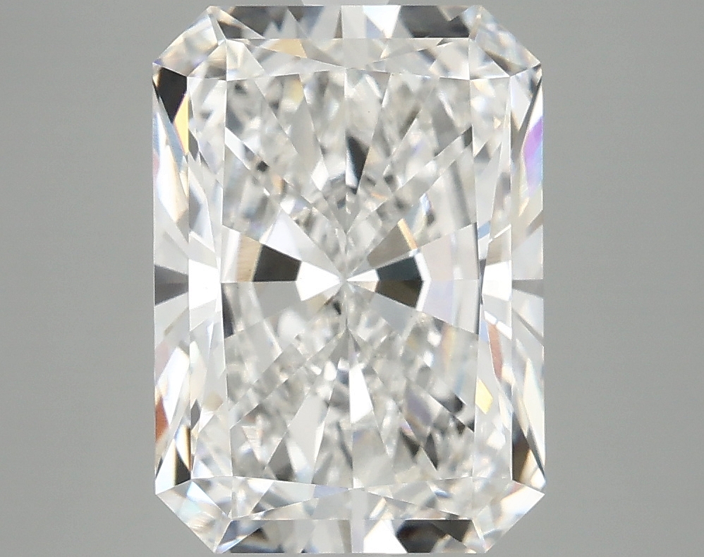 4.53ct Radiant lab-grown diamond