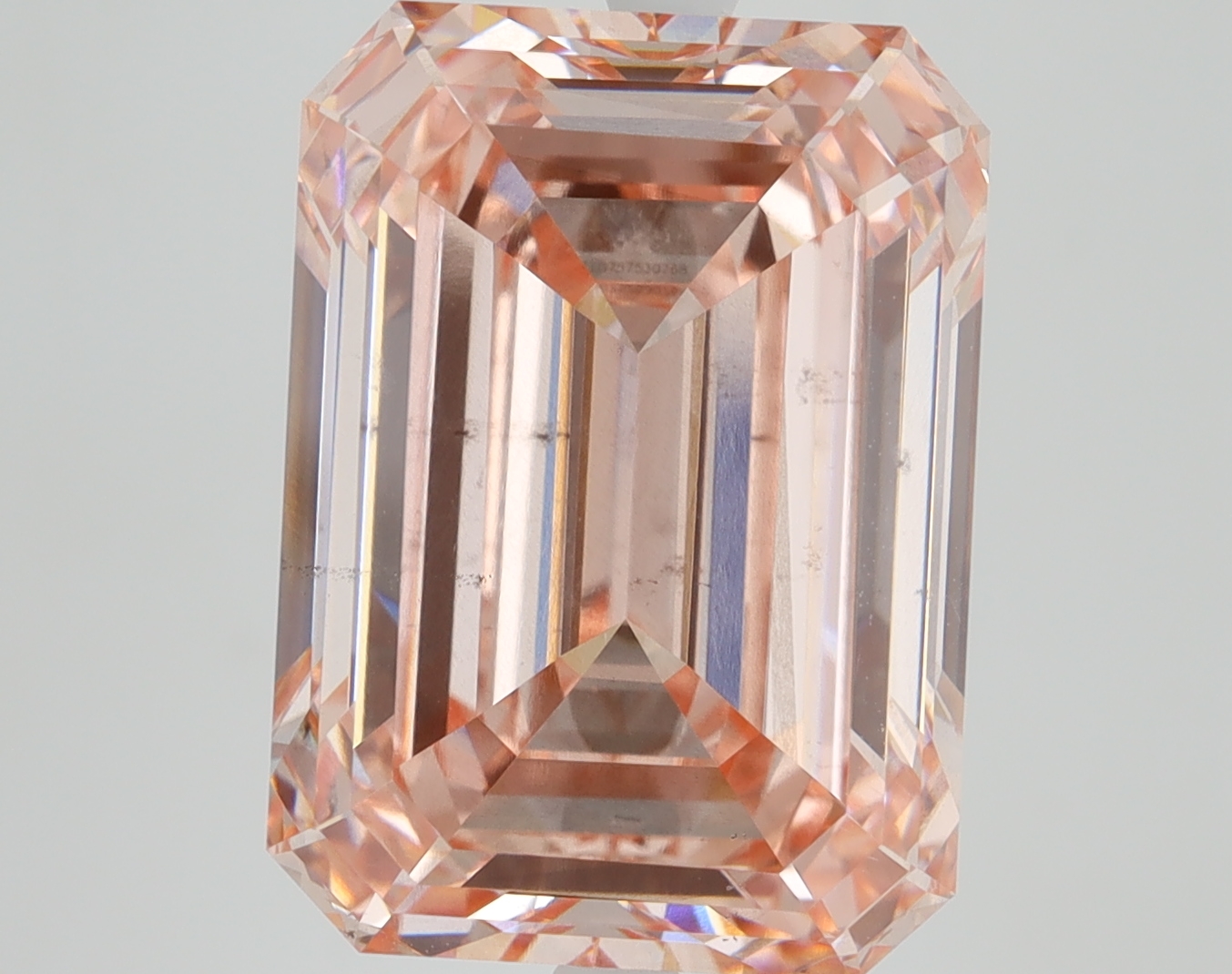 9.99ct Emerald PINK/VS2 Lab Diamond, measurements: 14.51mm x 10.46mm x 6.55mm