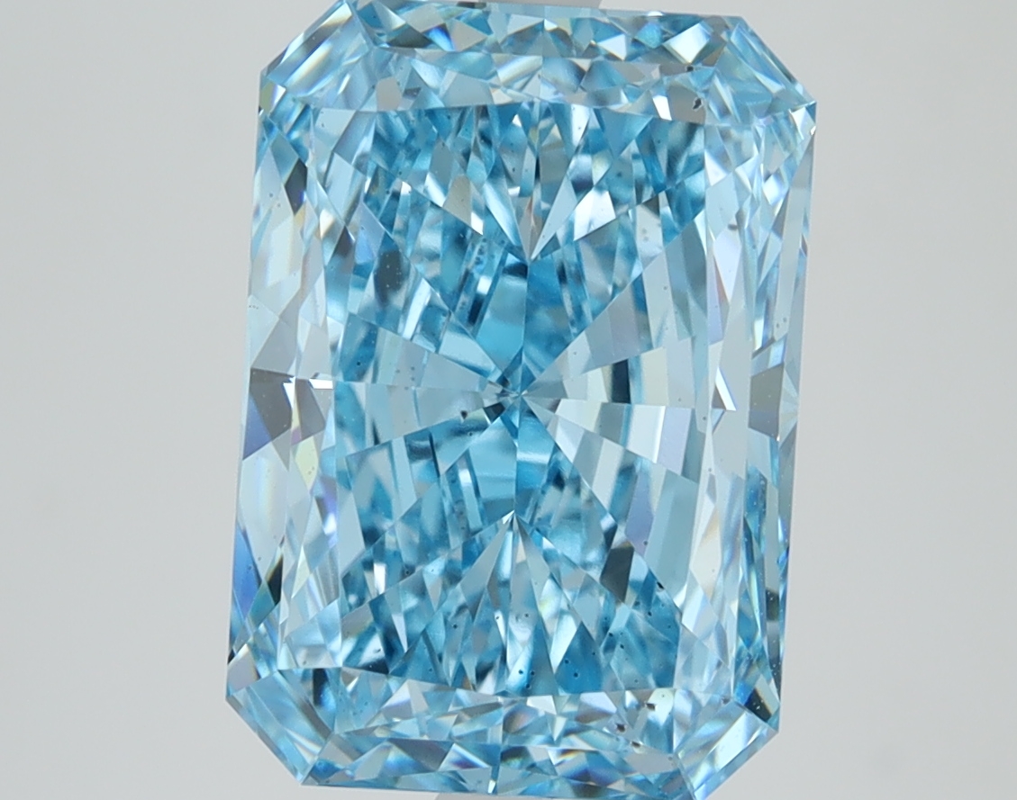 5.02ct Radiant cut lab-grown diamond, BLUE color, VS2 clarity, 12.10mm ID