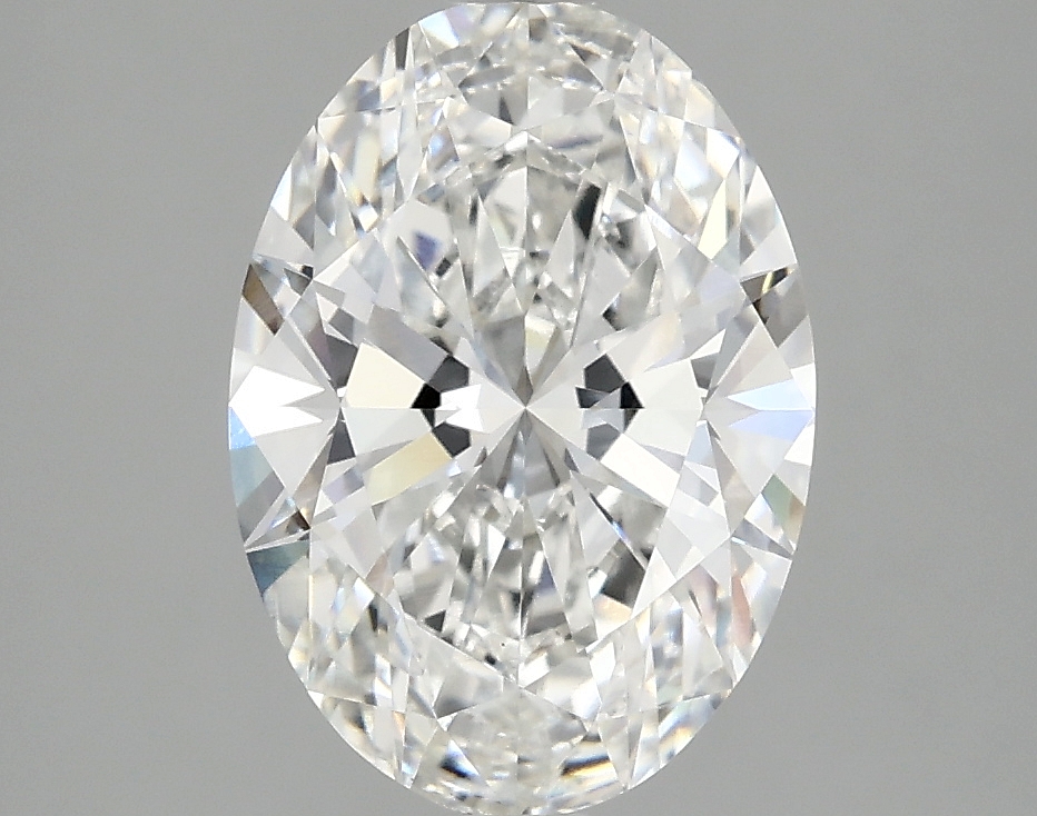 2.36ct oval E/VS1 lab-grown diamond, IGI certified, 10.84mm ID.