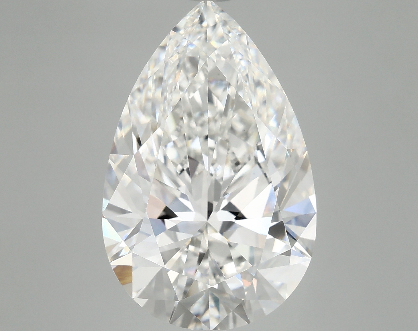 7.55ct pear cut lab-grown diamond, E color, VS1 clarity, IGI certified.