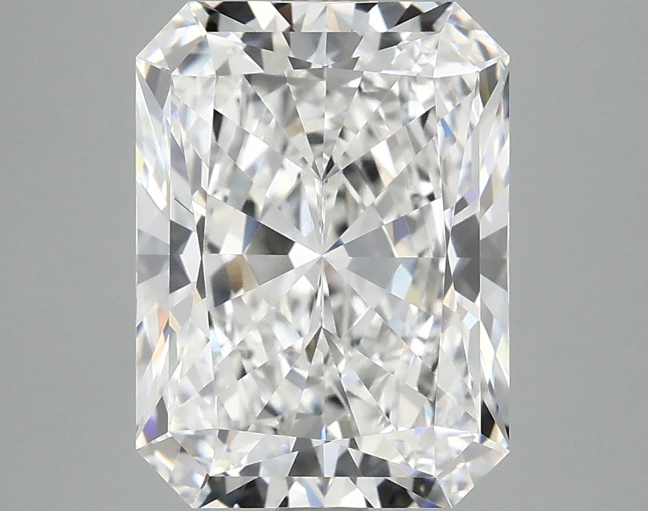 4.1ct lab-grown radiant diamond E/VVS2 IGI certified LG780604617