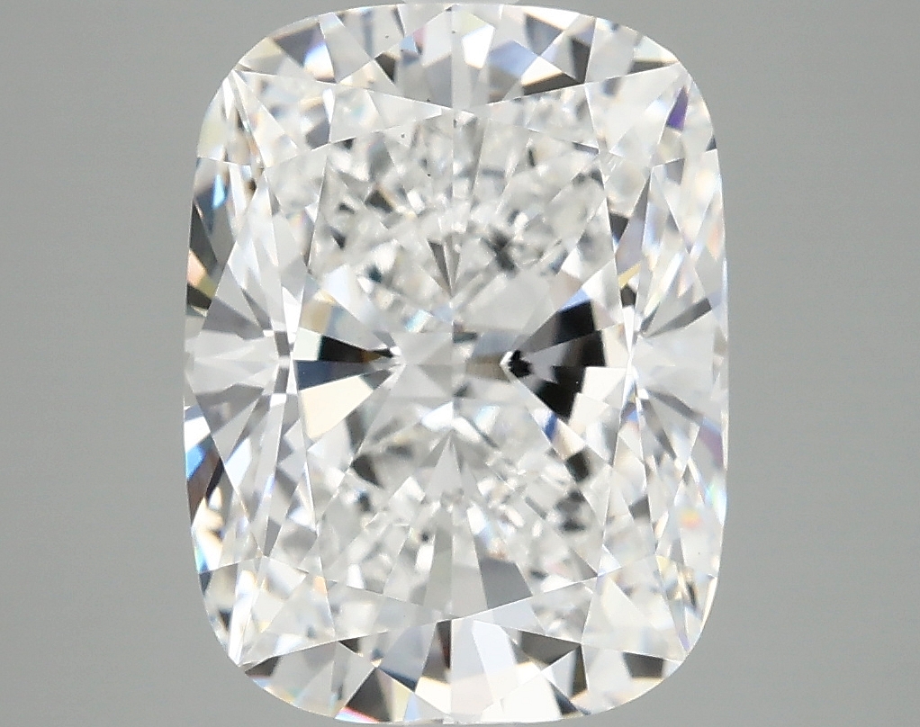 5.1ct cushion cut lab diamond, E color, VS1 clarity, IGI certified.