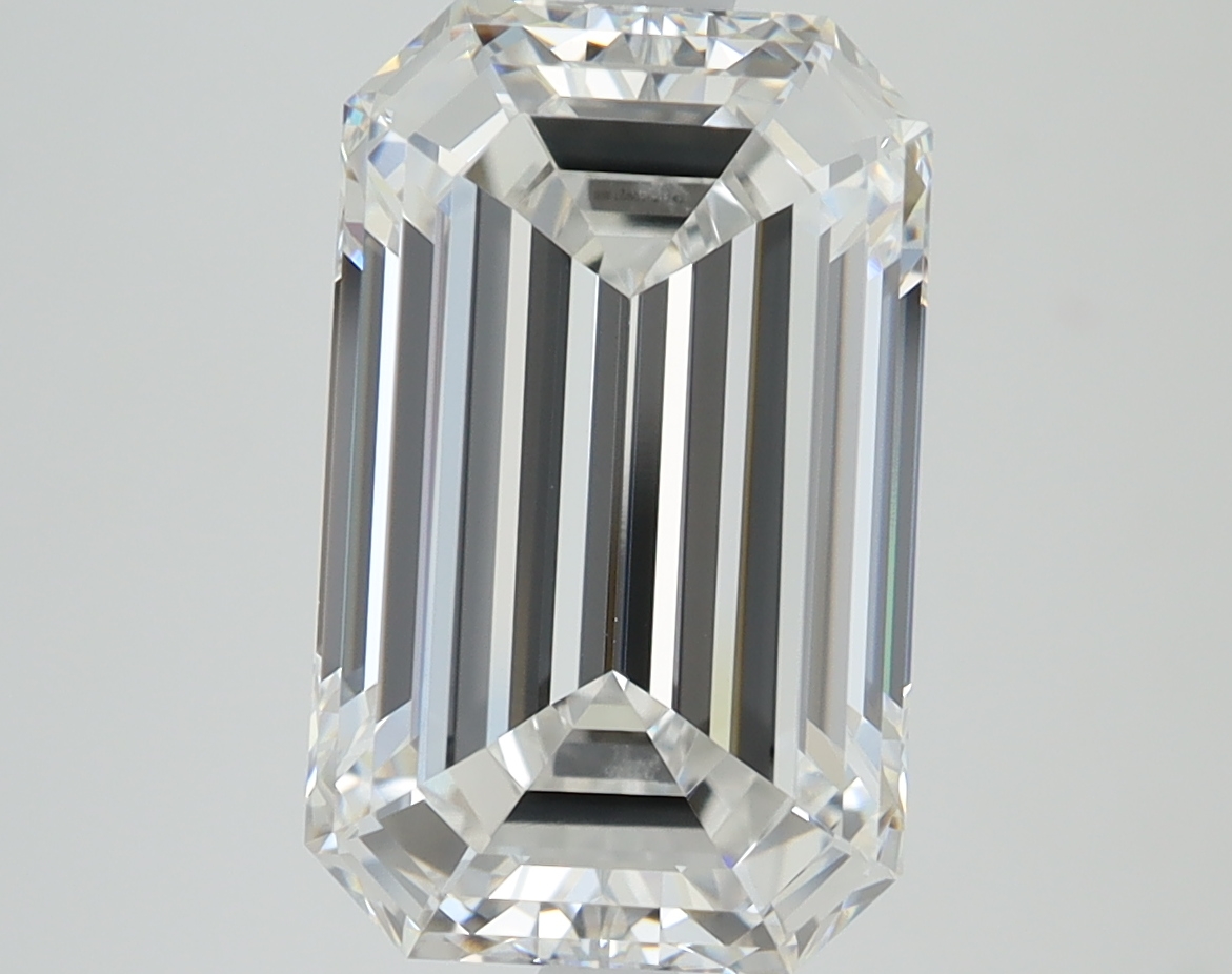 5.03ct emerald cut lab diamond F/VVS2 IGI certified LG800621242
