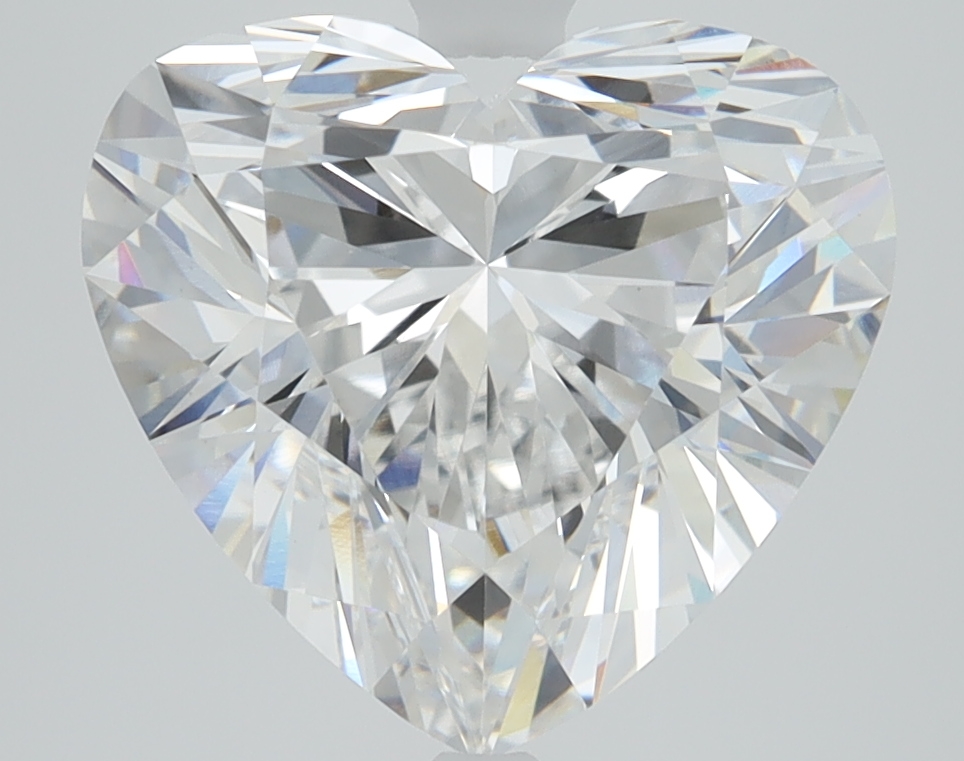 4.52ct Heart cut lab-grown diamond, E color, VVS2 clarity, IGI certified.