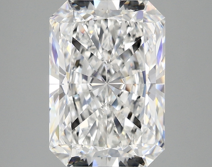 3.10ct Radiant lab-grown diamond