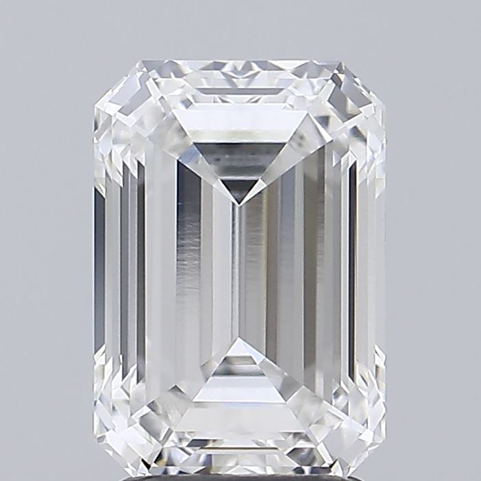 2.60ct Emerald lab-grown diamond