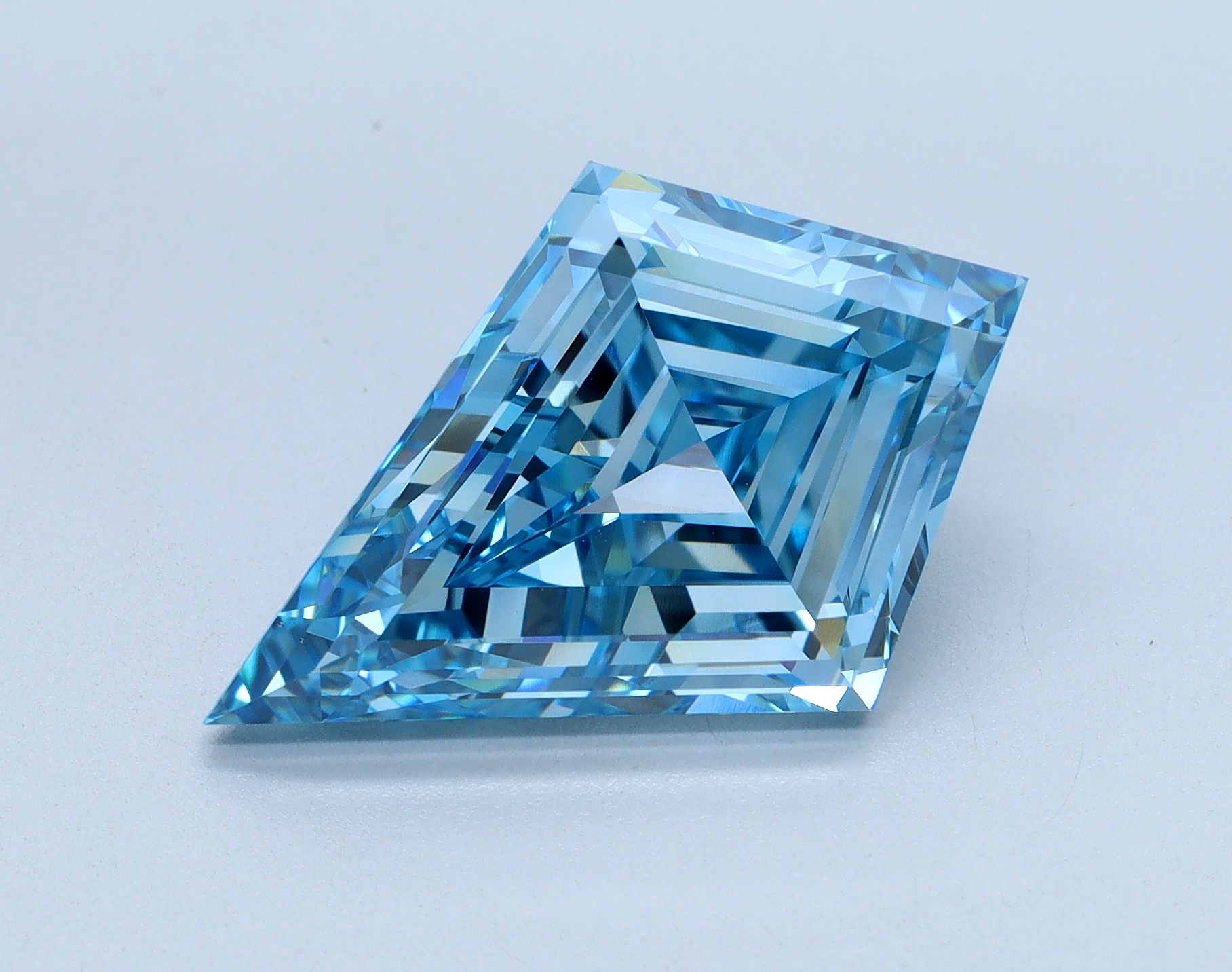 5.65ct Kite lab-grown diamond