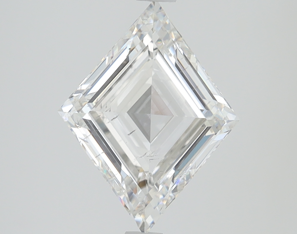 2.00ct Lozenge Cut lab-grown diamond