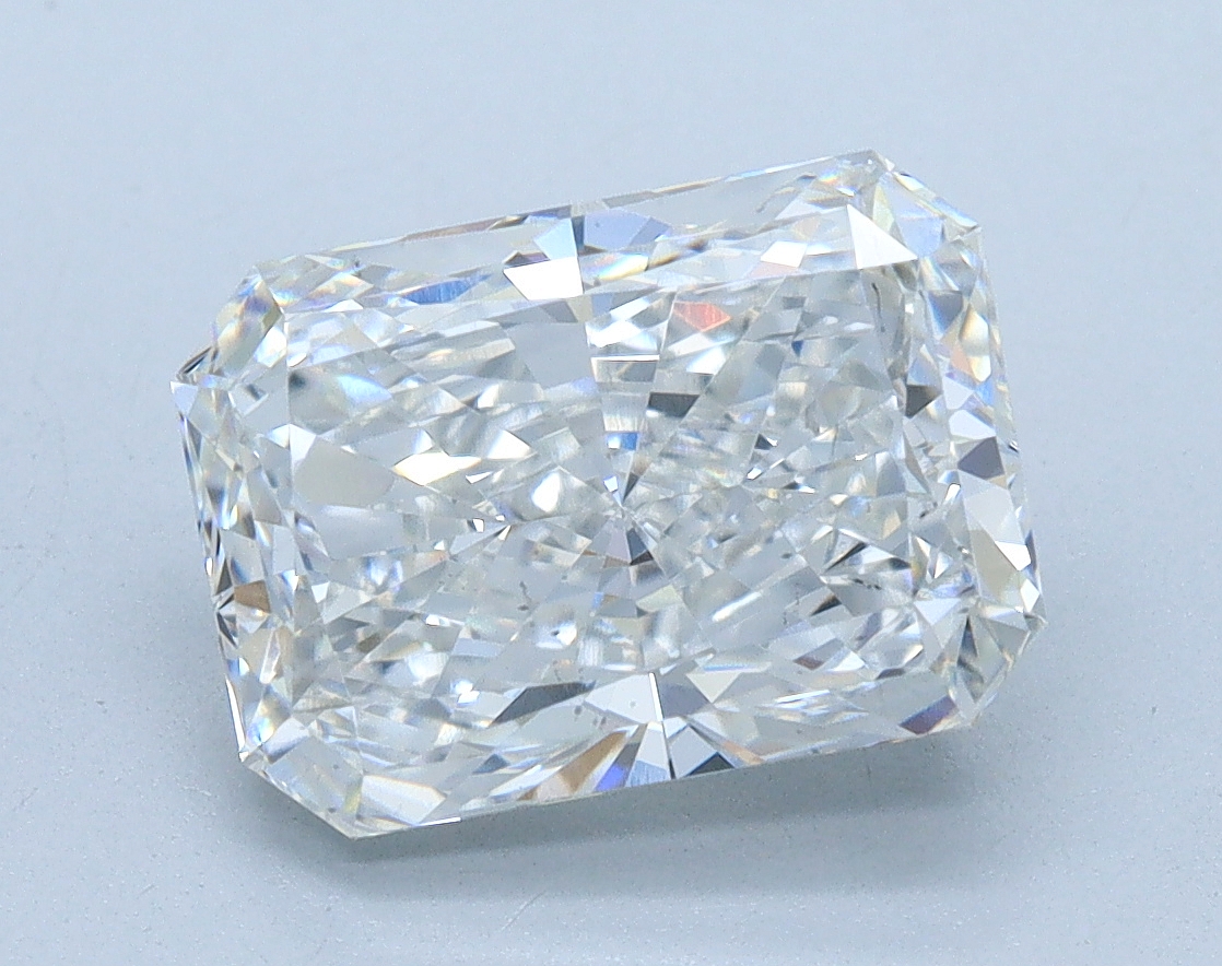 2.55ct Radiant lab-grown diamond