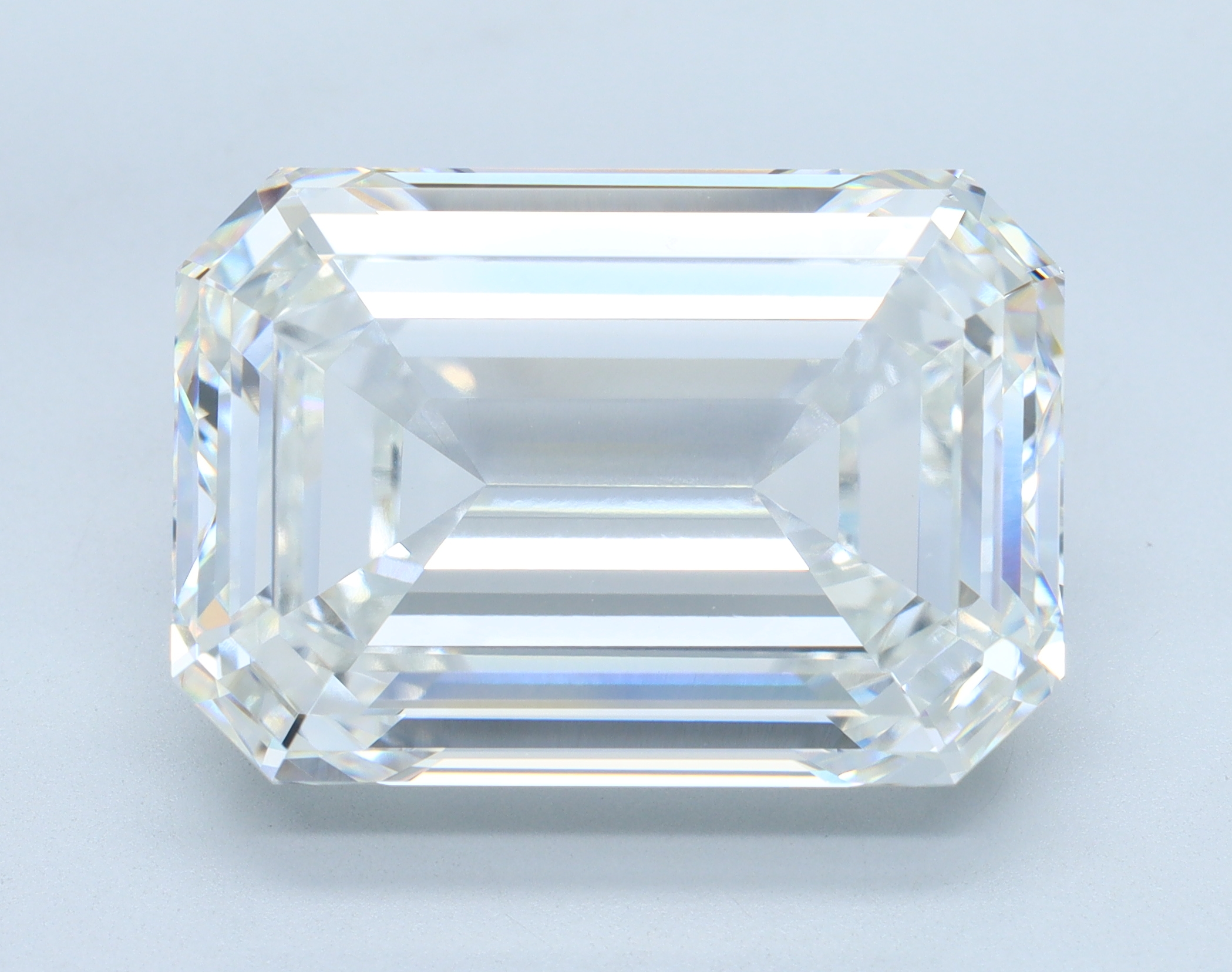 Exact supplier image of 20.08ct Emerald lab-grown diamond