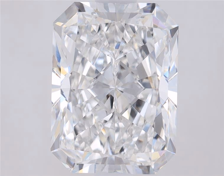 5.04ct Radiant lab-grown diamond