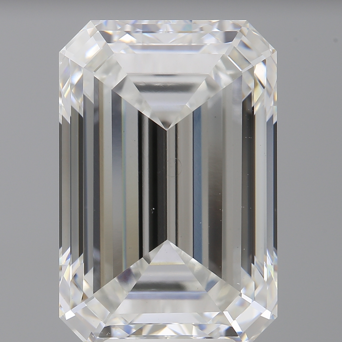 Exact supplier image of VY-12900184 Emerald lab-grown diamond