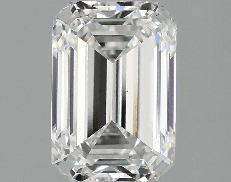 2.39ct Emerald lab-grown diamond