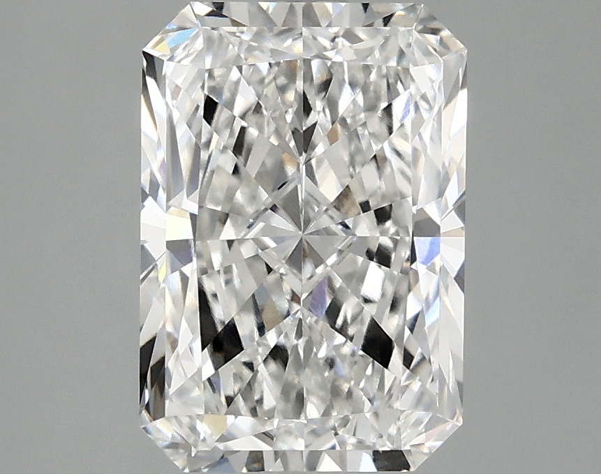 2.76ct Radiant lab-grown diamond