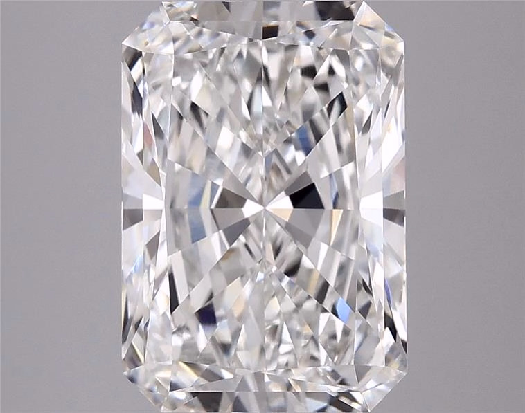 5.40ct Radiant lab-grown diamond