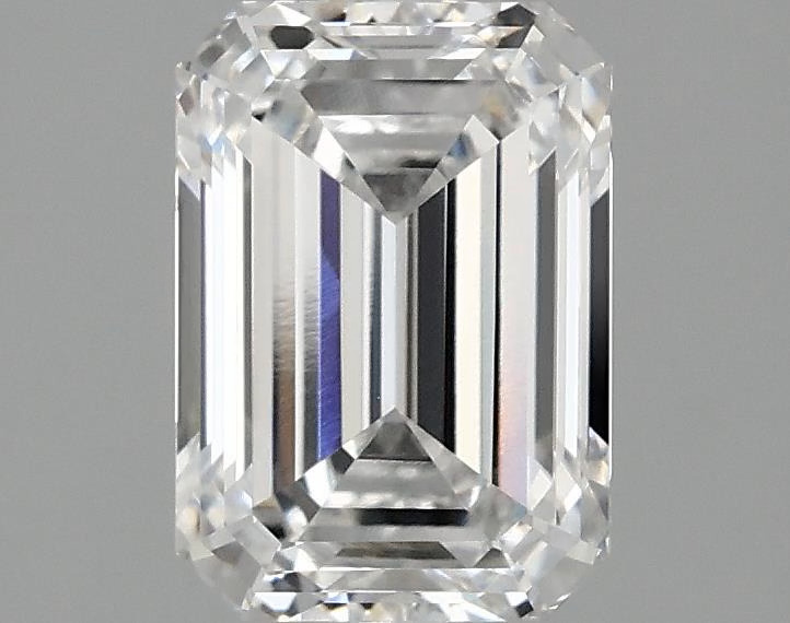 2.80ct Emerald lab-grown diamond