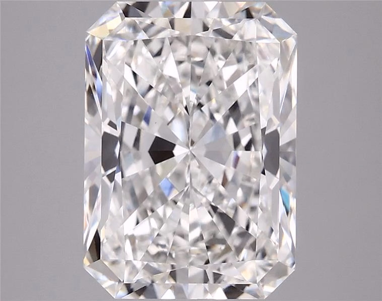 3.21ct Radiant lab-grown diamond