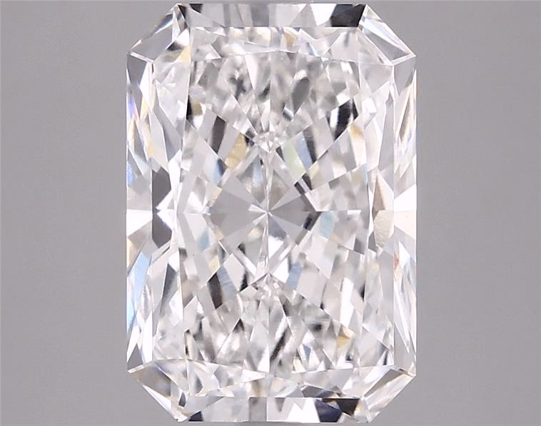 3.09ct Radiant lab-grown diamond