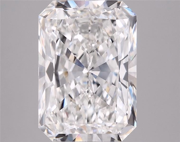 3.09ct Radiant lab-grown diamond