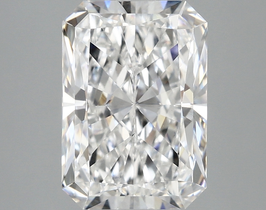 3.10ct Radiant lab-grown diamond