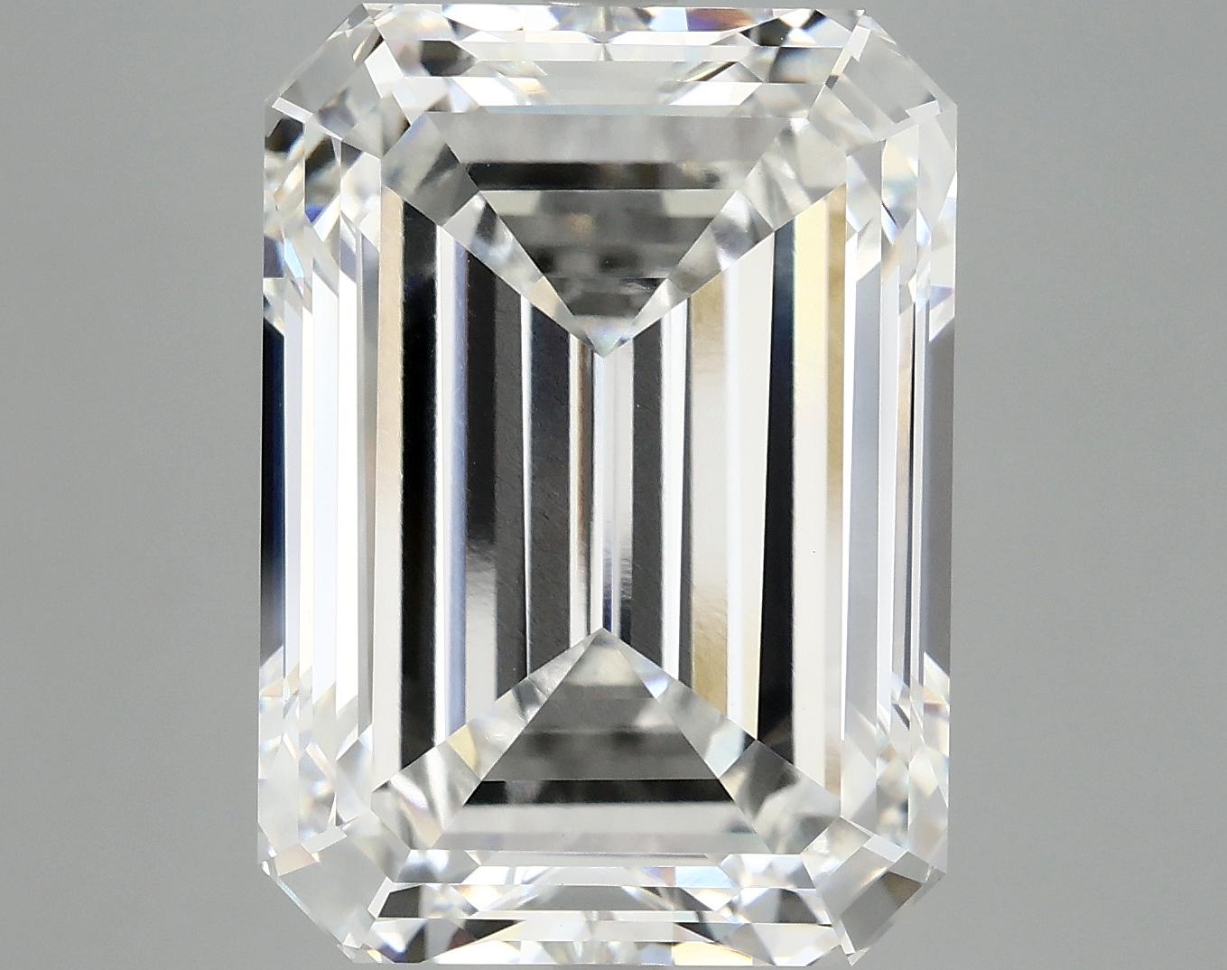 Exact supplier image of 13.07ct Emerald lab-grown diamond