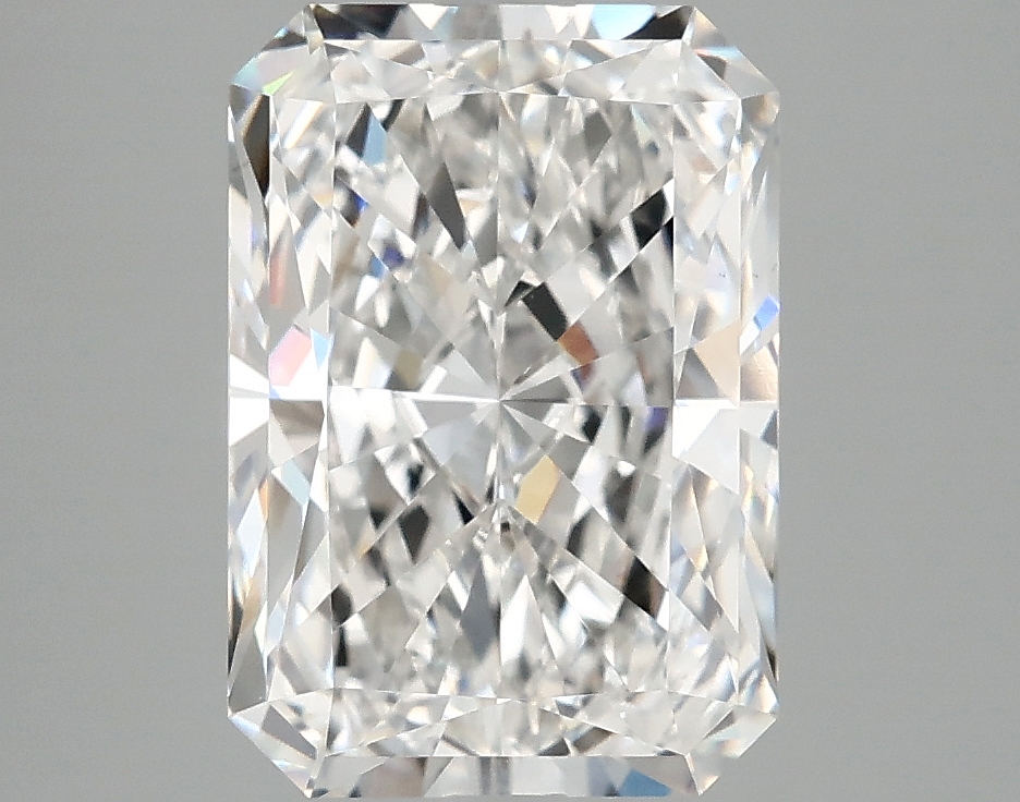 3.75ct Radiant lab-grown diamond