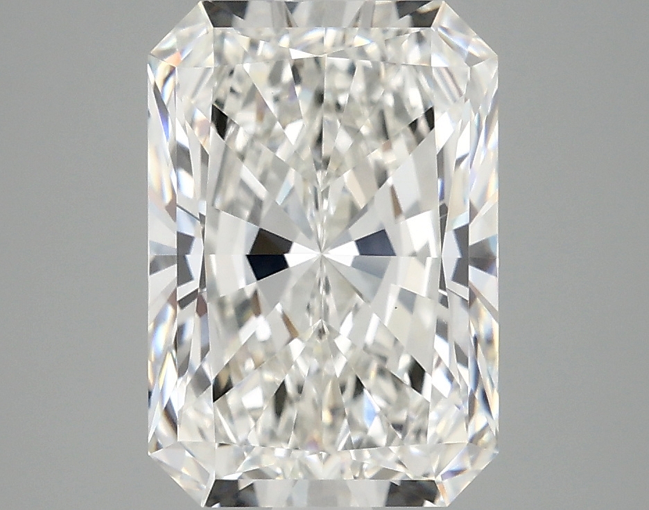 3.79ct Radiant lab-grown diamond