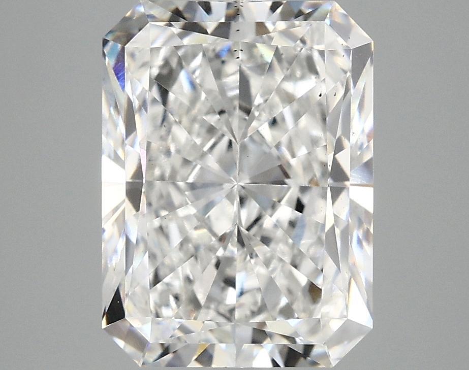 3.89ct Radiant lab-grown diamond