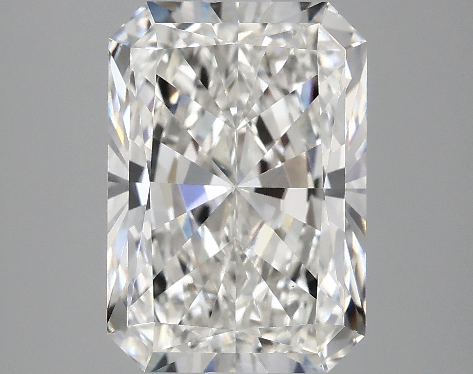 3.91ct Radiant lab-grown diamond