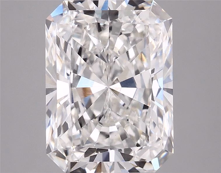 3.95ct Radiant lab-grown diamond