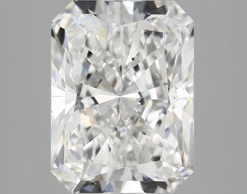 2.42ct Radiant lab-grown diamond