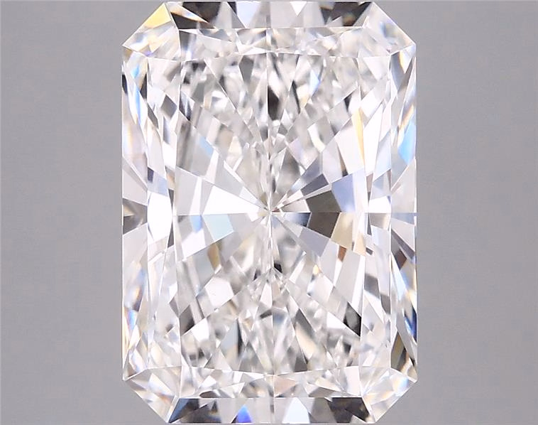 2.58ct Radiant lab-grown diamond