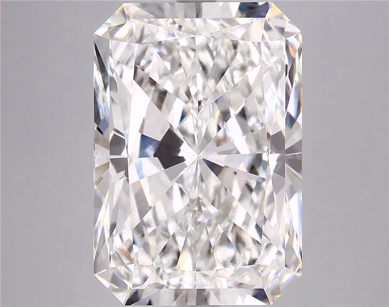 2.58ct Radiant lab-grown diamond