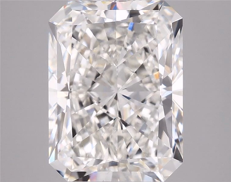2.59ct Radiant lab-grown diamond