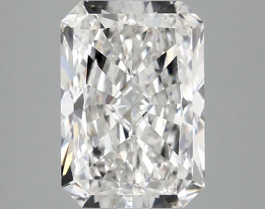 2.70ct Radiant lab-grown diamond