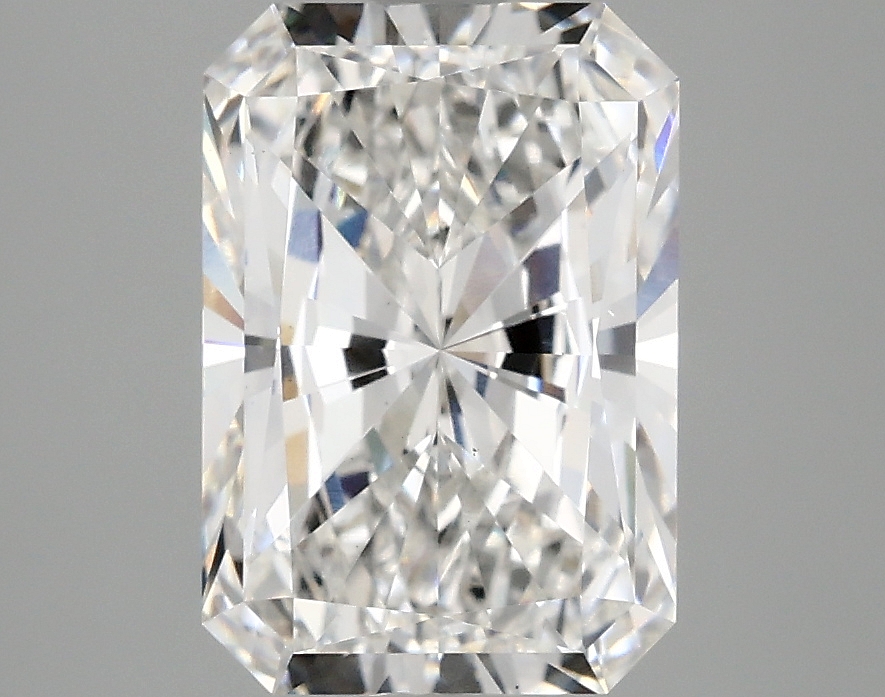 2.85ct Radiant lab-grown diamond