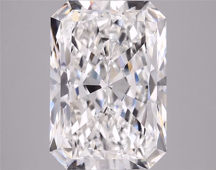 4.58ct Radiant lab-grown diamond
