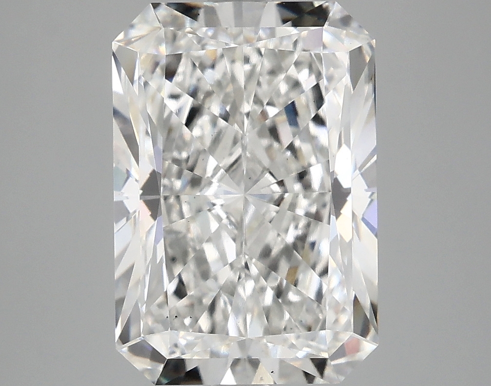 4.59ct Radiant lab-grown diamond