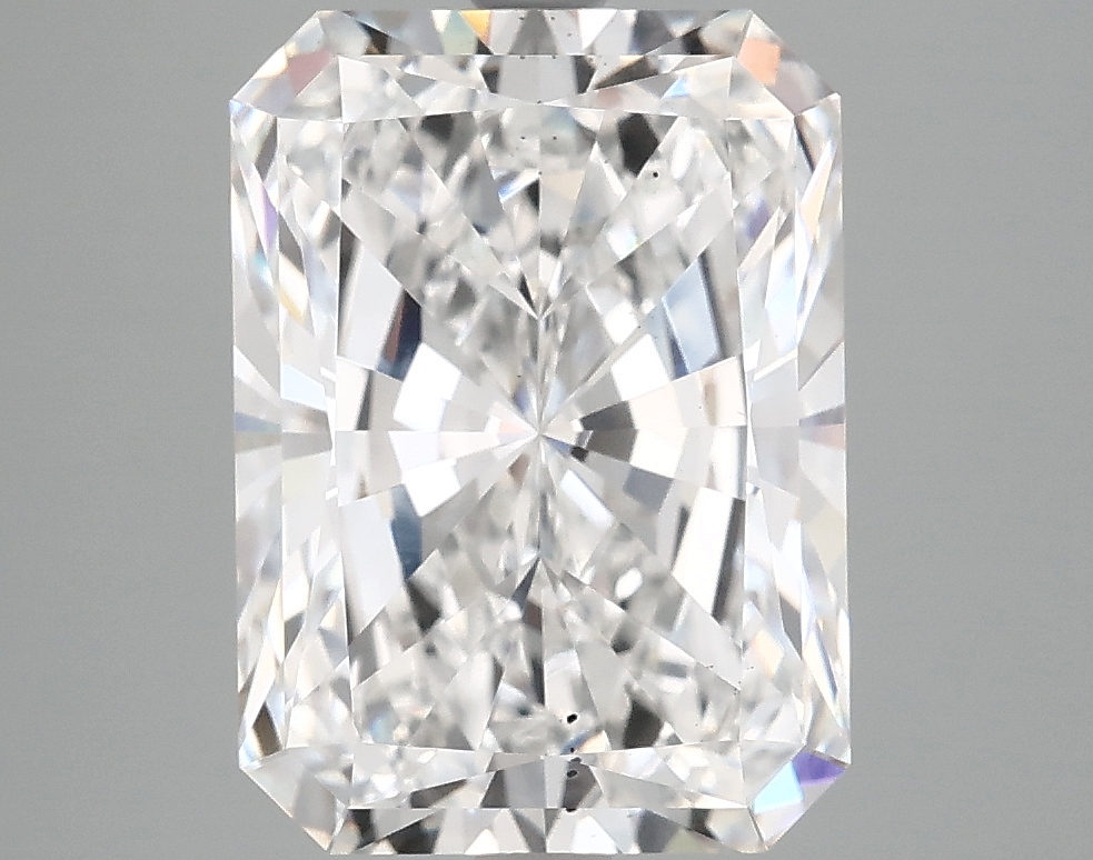 4.79ct Radiant lab-grown diamond