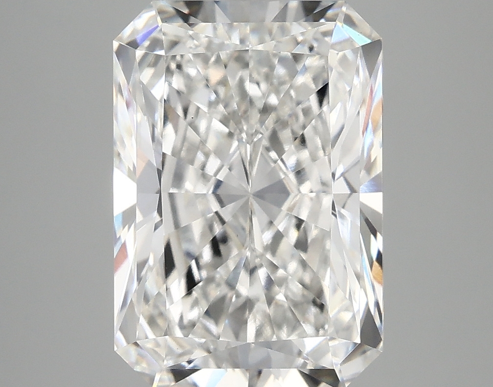 4.88ct Radiant lab-grown diamond